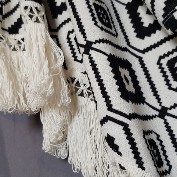 Cardigan-shaw - Picture 3 of 5